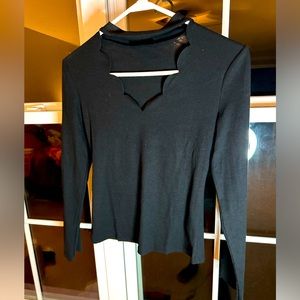 Sexy Cute Scalloped Next Long Sleeve Crop Top